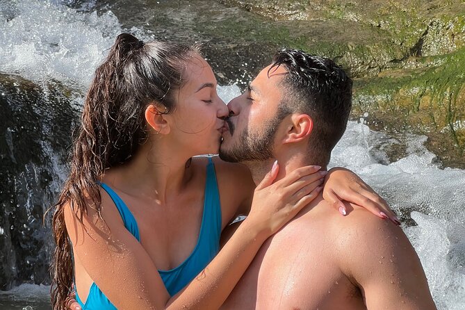Adventures day: Thermal Springs and Waterfalls - Guides, photos, and the feel of the group