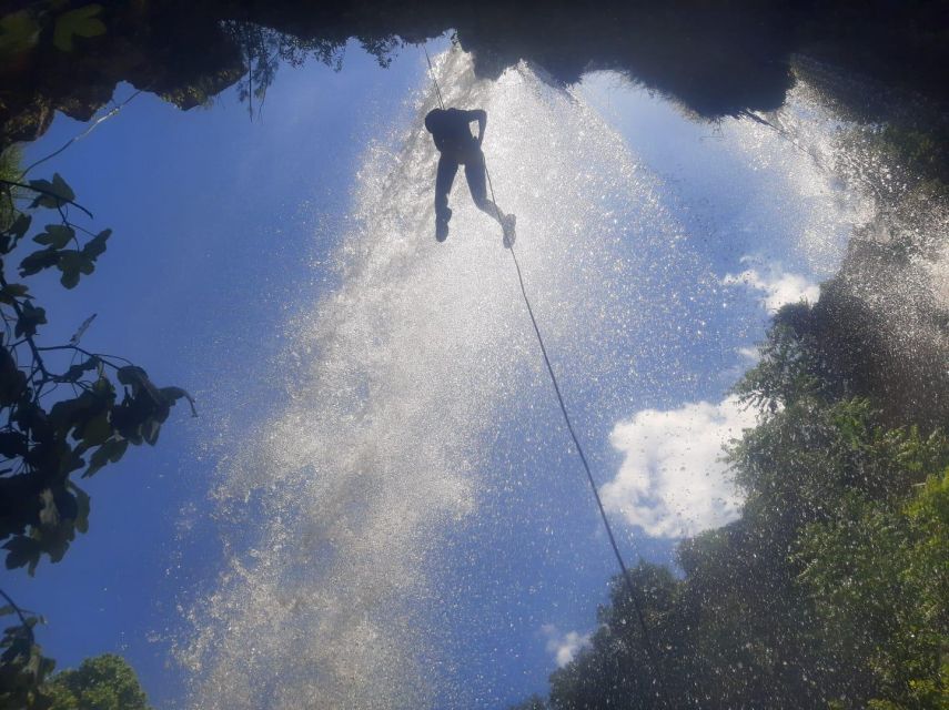 Anna: amazing water canyoning experience near Valencia - The short walk and first water sections