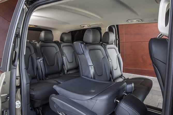 Arrival Transfer Valencia Airport VLC to Valencia City by Minivan - What the service does well
