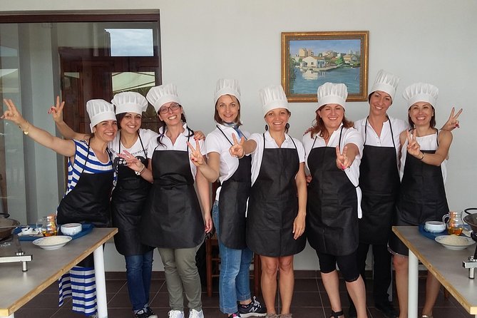 Authentic Valencian Paella Cooking Class - Learning the Valencian way to cook paella
