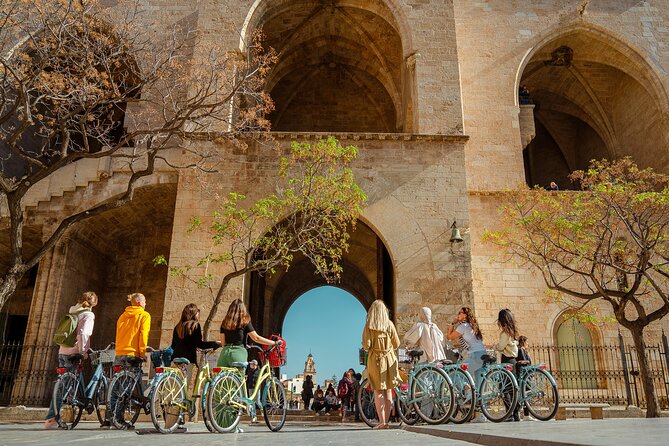 Best Bike Tour Dutch & English in Valencia - La Lonja de la Seda and the trading city
