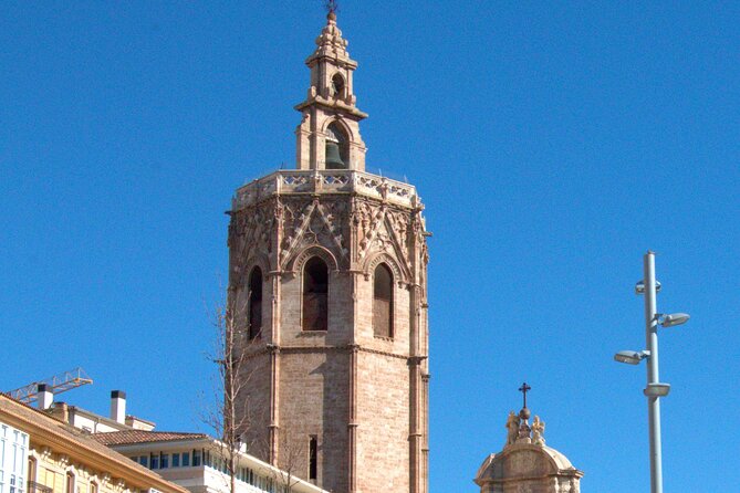 Between Two Gates: A Self-Guided Audio Tour in Valencia - Sant Joan de l’Hospital and the role of miracles