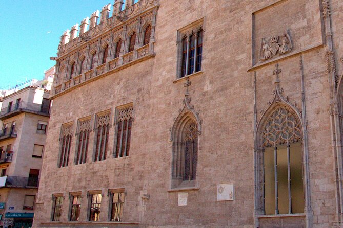 Between Two Gates: A Self-Guided Audio Tour in Valencia - Archaeological Valencia at La Almoina and Galería del Tossal