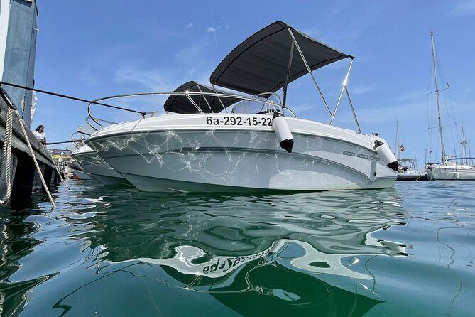Boat Rental Without License in La Marina de Valencia - Taking the helm from La Marina de Valencia