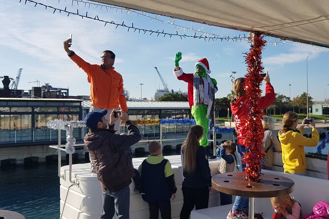 Christmas Boat Experience in Valencia - The strongest reason to book: friendly staff and simple family fun