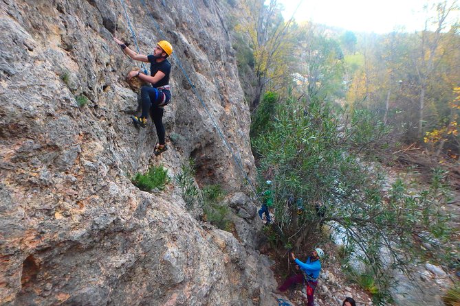 Climb In Montanejos For Beginners - What the three-hour climbing session feels like