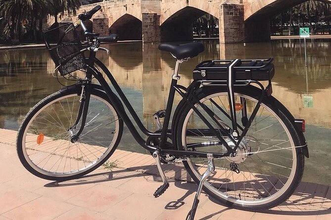 E-Bike Grand Valencia Private Tour - E-bike size and safety deserve attention
