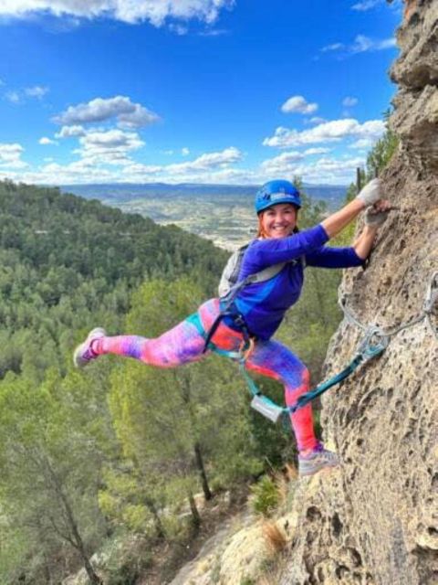 Enguera - The opening climb on iron clamps