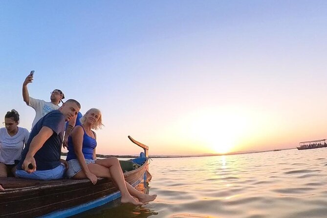 Excursion to the lagoon, sunset and boat ride. - El Palmar, where canals meet rice fields
