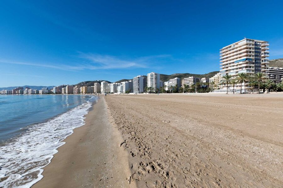 From Valencia: Cullera Old Town and Albufera Natural Park - Why Cullera makes a useful day trip from Valencia