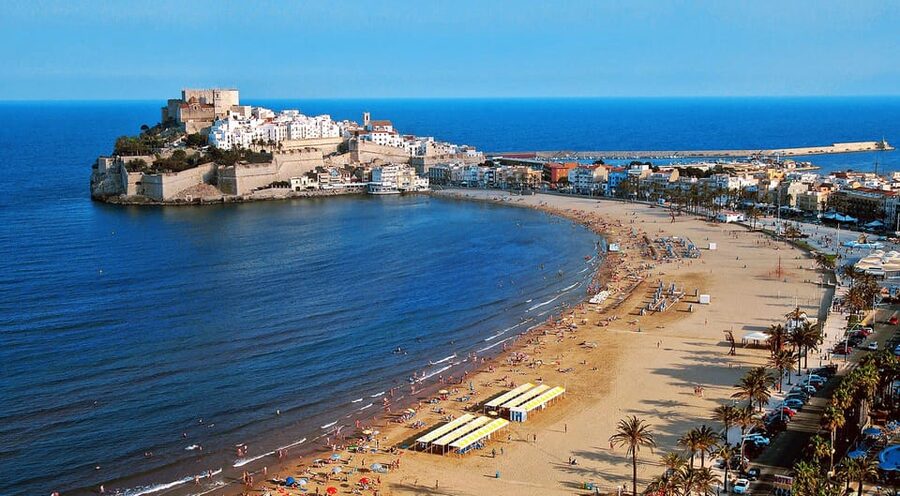 From Valencia: Peniscola Day tour, Game of Thrones - Who will enjoy this day most?