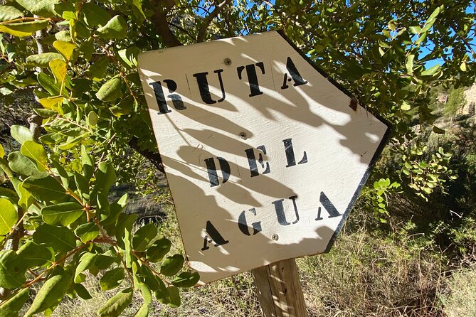 Full-day Hiking at Ruta the Aqua across Pena Cortada - Who should book this hike?