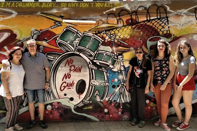 Grafiti tour and Carmen Quarter - Starting at Serranos Towers