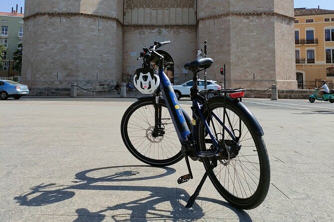 Grand City Bike Tour of Valencia - A three-hour introduction to Valencia by bike