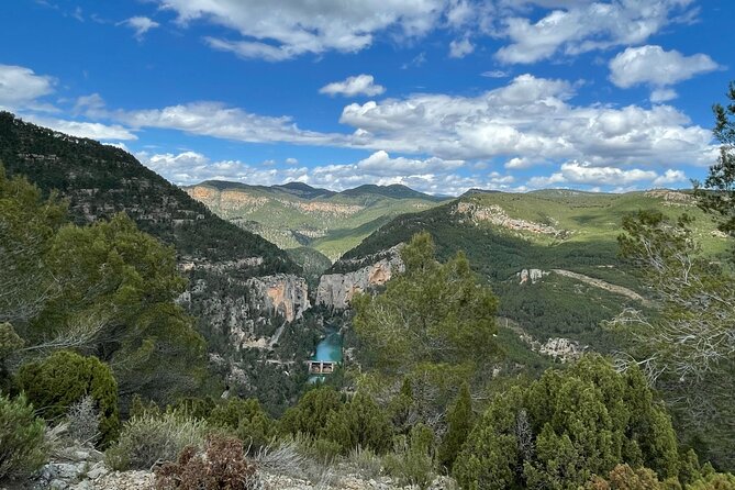 Hiking in Montanejos and swim in Thermal Springs - OFFICIAL GUIDE - How the private guide changes the day