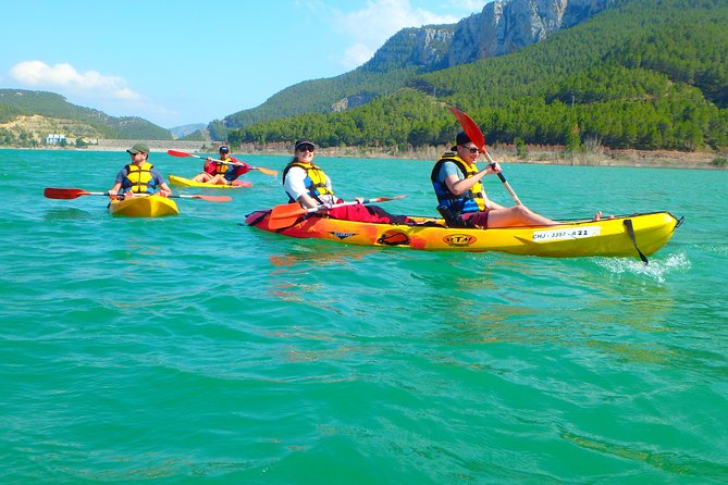 Kayak Routes In A Lake - Pine forests and quiet shorelines