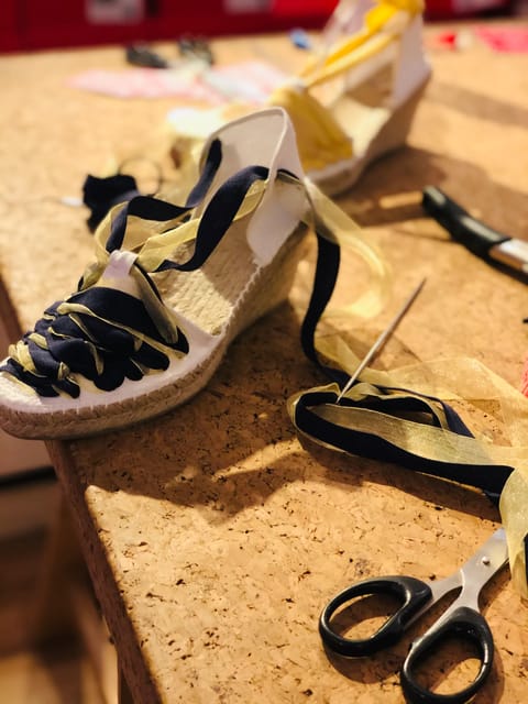 Make Authentic Espadrilles in Valencia - How long the two hours feel