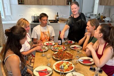 Make Valencian ‘Pizza’ in Ruzafa