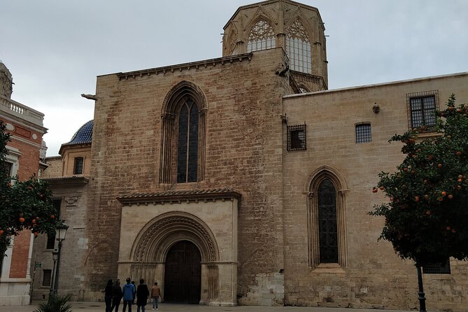 Medieval Valencia Small-Group Walking Tour with Local Guide - Finishing at the UNESCO-listed Silk Exchange