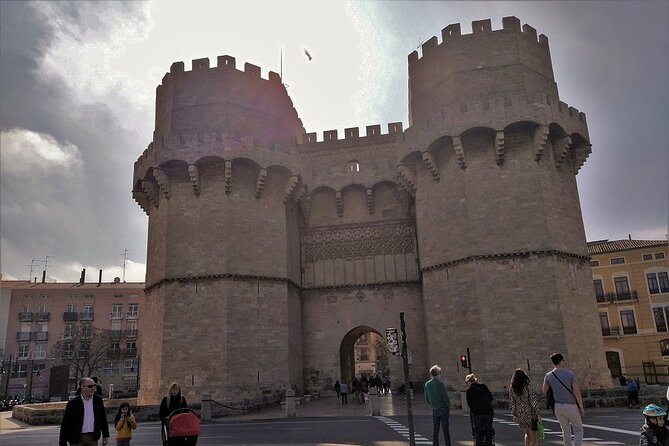Medieval Valencia Small-Group Walking Tour with Local Guide - The best time to schedule it