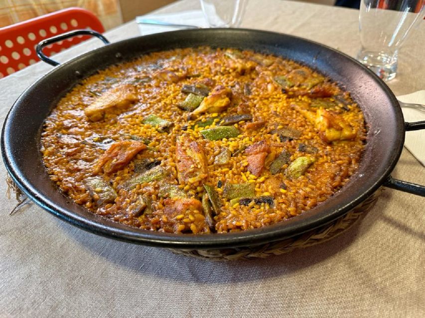 OnlyForYou, Paella Session at a Michelin-trained Chef’s Home - Key Points at a Glance