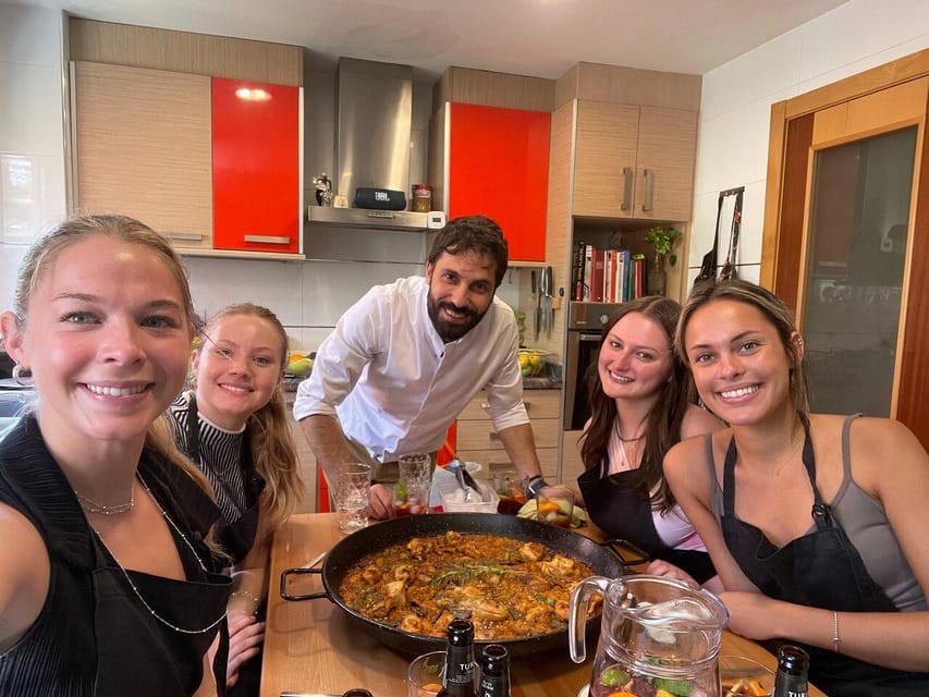 OnlyForYou, Paella Session at a Michelin-trained Chef’s Home - Meeting at IVAM and Entering Chef Jose’s Home