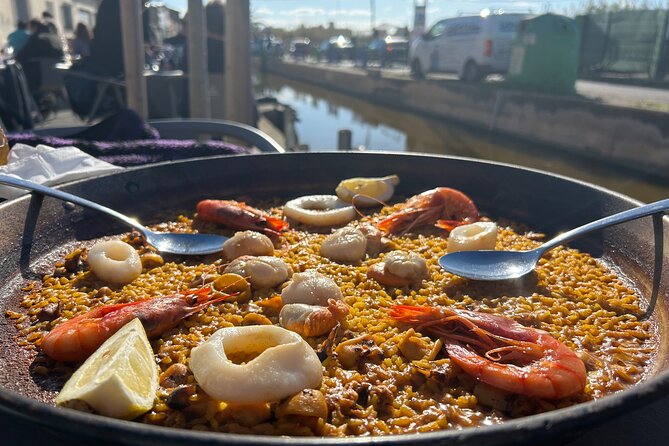 Paella Cooking Class on a Splendid Terrace in Valencia - Meeting Leandro and Costanza