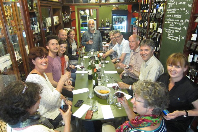 Private premium wine tasting with snacks in Valencia's old town - What the sommelier actually teaches you