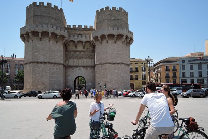 Private tour of the old city of Valencia - A flexible way to meet Valencia