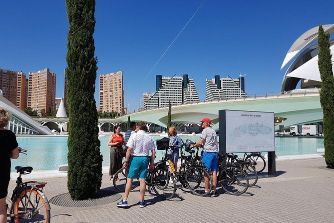 Private tour of the old city of Valencia - Walking through Valencia’s old town