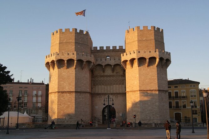 Private Tour of Valencia with Official Guide - Civic power at the Generalitat and Calle Caballeros