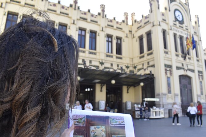 Private Walking Tour of Games and History in the Center of Valencia - Santos Juanes, Plaza Redonda, and Plaza de la Reina
