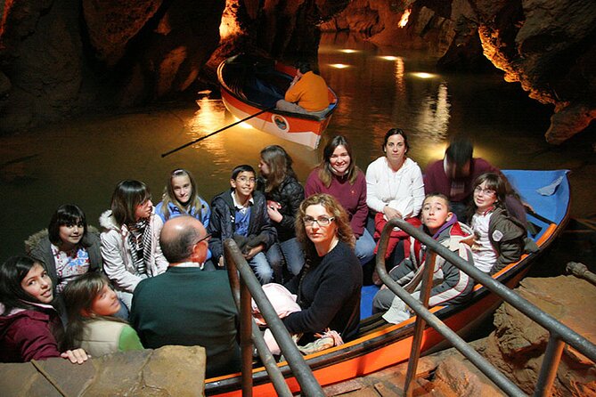San Jose Caves tour from Valencia - Entering Coves de Sant Josep and boarding the boat
