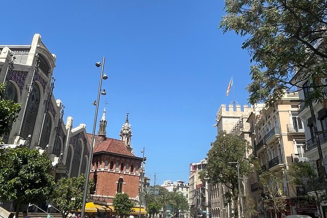 Savor Spain: Your Ultimate Tapas Tour Guide - What you eat at the tapas stops