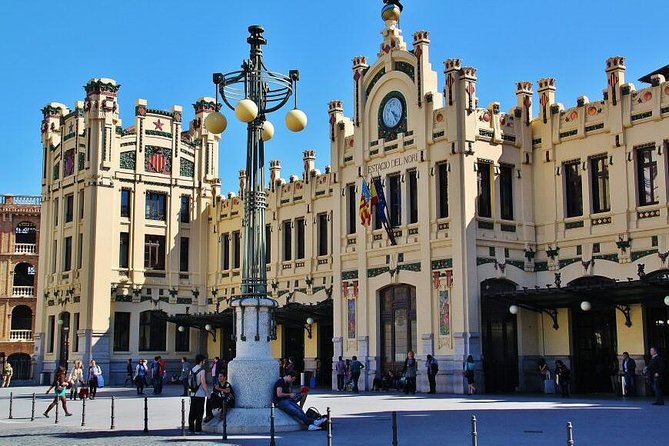 Shore Excursion: Valencia Half-Day Private Tour - Valencia’s modernist market and a taste of daily life