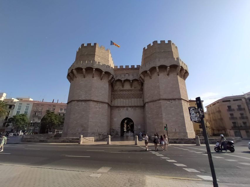 Small-Group Medieval Valencia Walking Tour - Licensed Guide - The guide can shape the whole experience