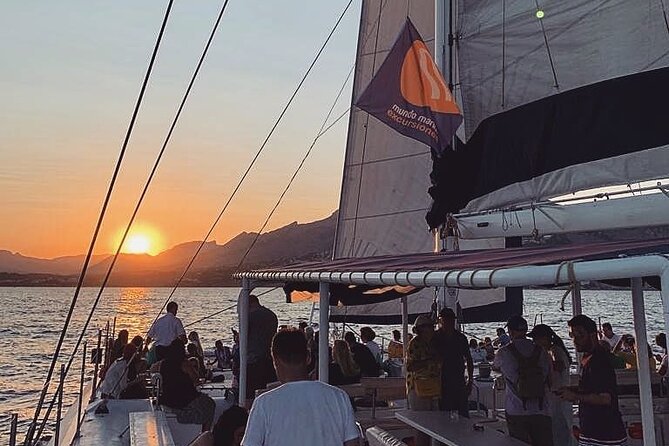 Sunset in Valencia from the Catamaran Mundo Marino - Quick points to know before you book