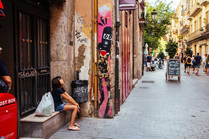 The Beauty of Valencia by Bike: Private Tour - Mercado Colon and the city’s changing style