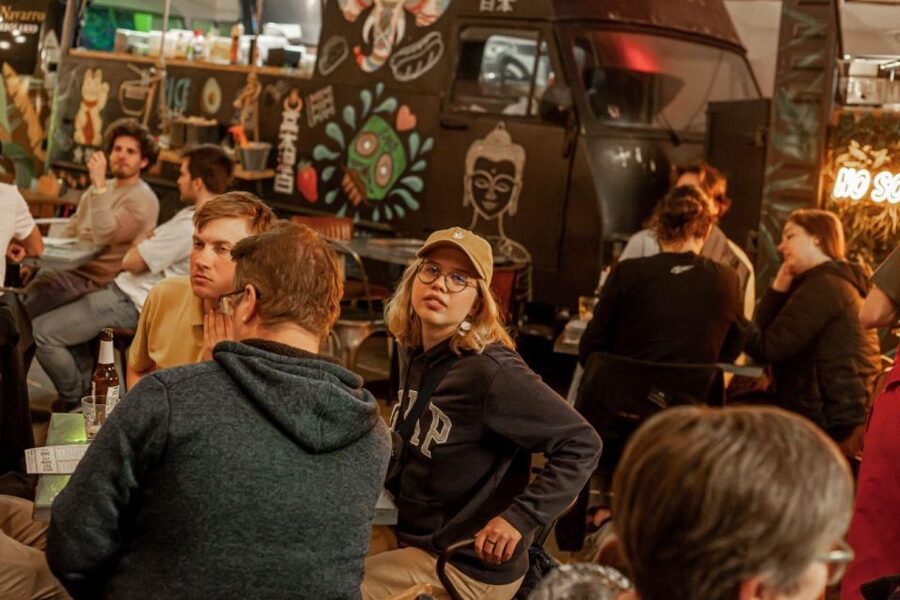 The Biggest Pub Quiz in Valencia - How the 2.5-hour quiz night works