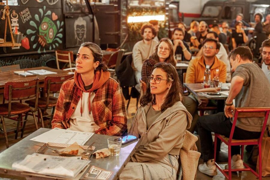The Biggest Pub Quiz in Valencia - The social side of joining a team