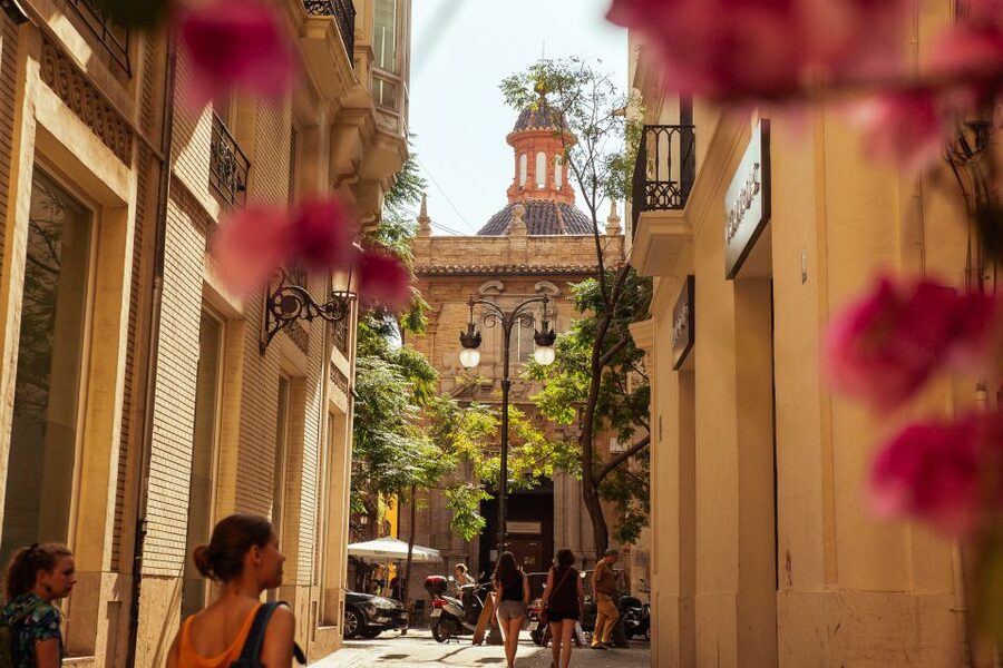 Valencia: 1.5-Hour Private Kick-Start Tour with a Local - Church of San Nicolás and the value of looking up