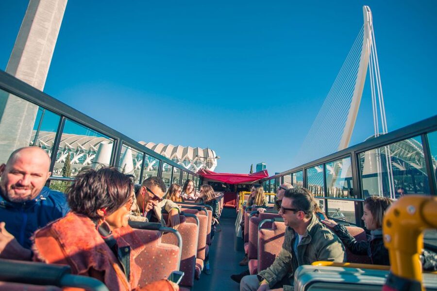 Valencia: 24 or 48-Hour Hop-on Hop-off Bus Ticket - Audio guide, bus comfort, and waiting times