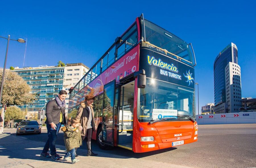 Valencia: 24 or 48-Hour Hop-on Hop-off Bus Ticket - Stops 1 to 5: the center, bullring, Fallas, and futuristic Valencia