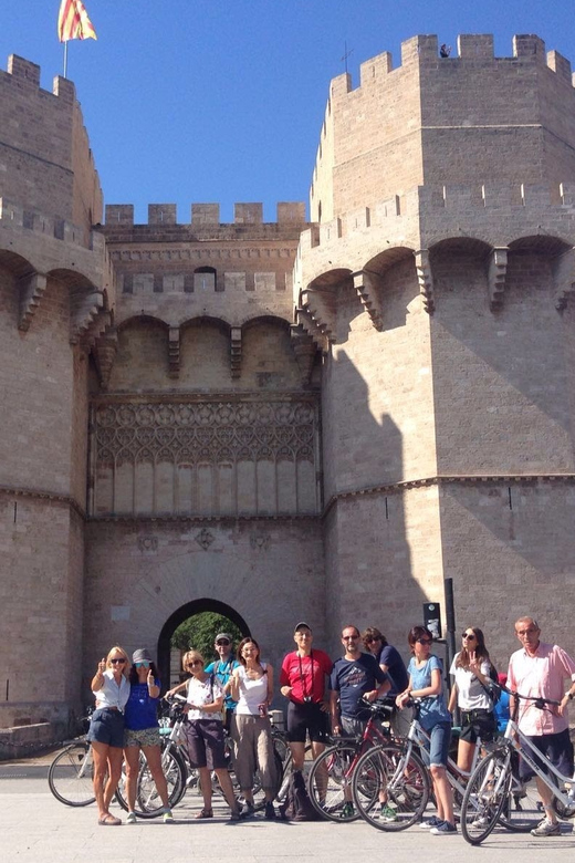 Valencia: 3-Hour City Bike Tour - Why a bicycle is a good way to meet Valencia