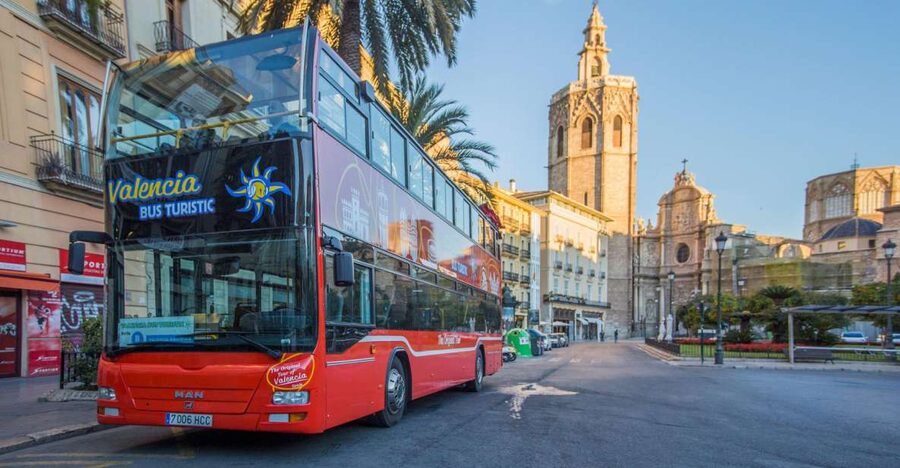 Valencia: 48 hour Hop-On-Hop-Off Bus Ticket and San Nicolás - What this Valencia ticket actually gives you