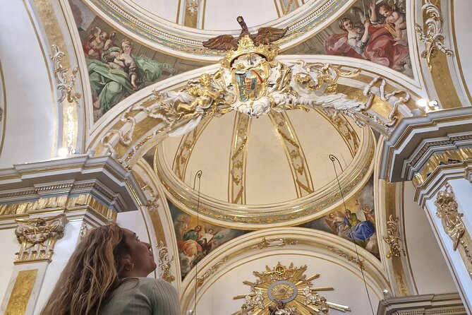 Valencia: Art & Architecture Guided Tour with Monuments Tickets - What the guide adds to the three-hour route