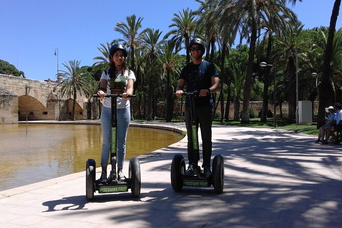 Valencia Arts and Nature Segway Tour 2hs - Guide support, language, and group size