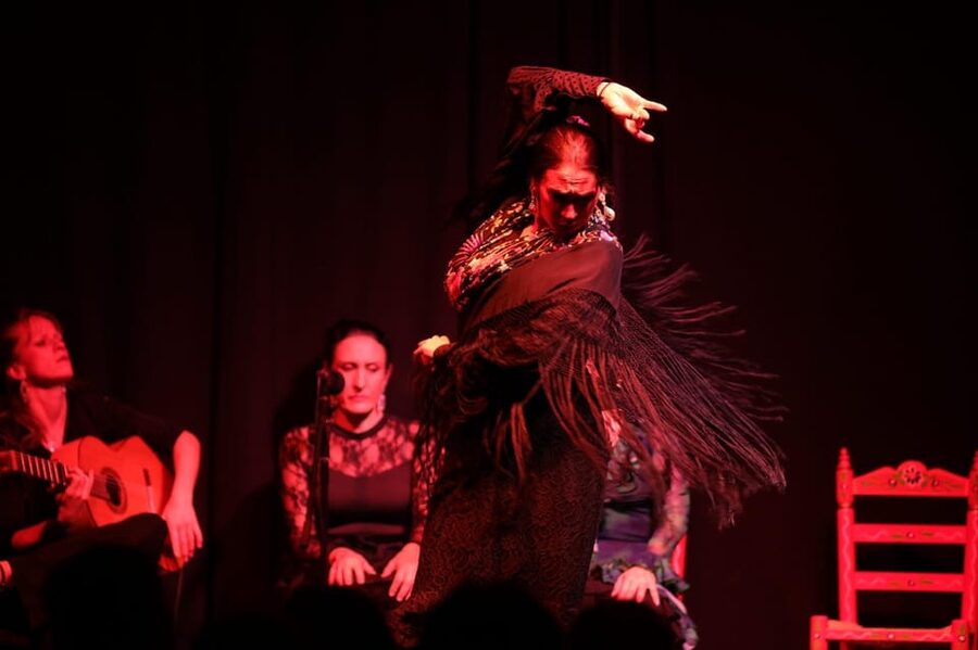 Valencia: Authentic Flamenco Show Entry Ticket - Why this one-hour flamenco show works so well