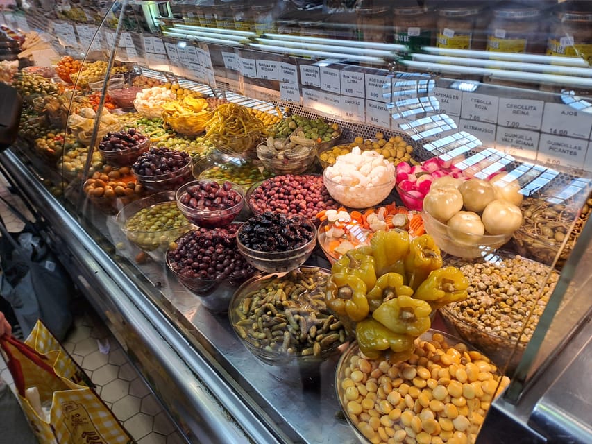Valencia: Authentic Tapas & Drinks with a Local - Esgarraet, Valencia’s smoky salad
