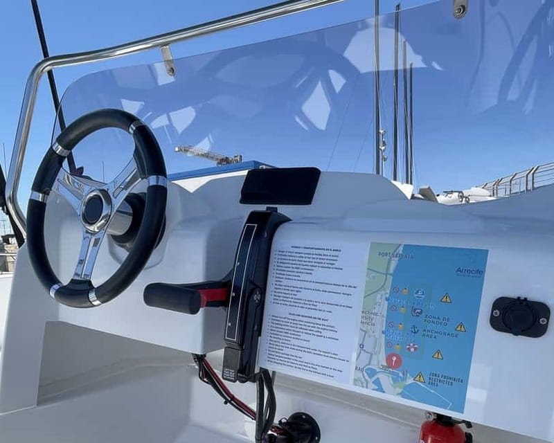 Valencia: Boat Rental without License - Anchoring near Malvarrosa Beach